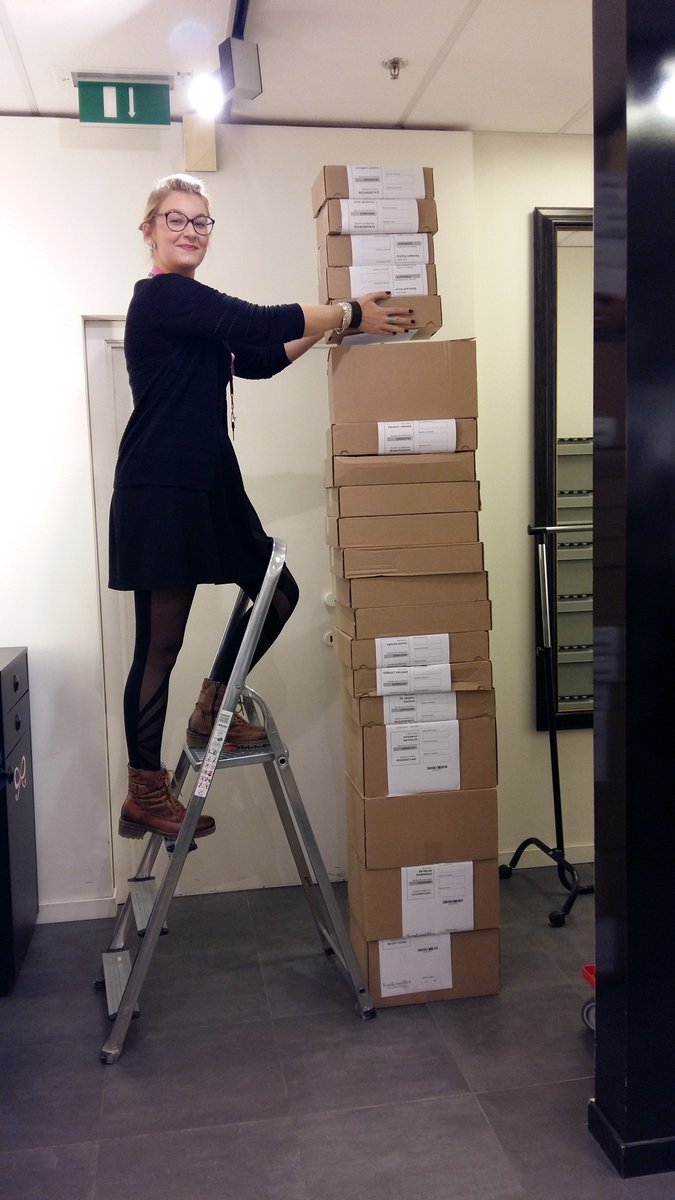 A Tournai on ne chôme pas avec les OIS 😊....c'est Noël avant l'heure chez Hunkemöller 🎁🎄🎅 <a href="/bultoaurelie/">Aurelie Borkowski</a> <a href="/S_Lalanne/">Stéphane Lalanne</a> <a href="/karin_rombaut/">Karin Rombaut</a> <a href="/Hunkemoller/">Hunkemöller</a>