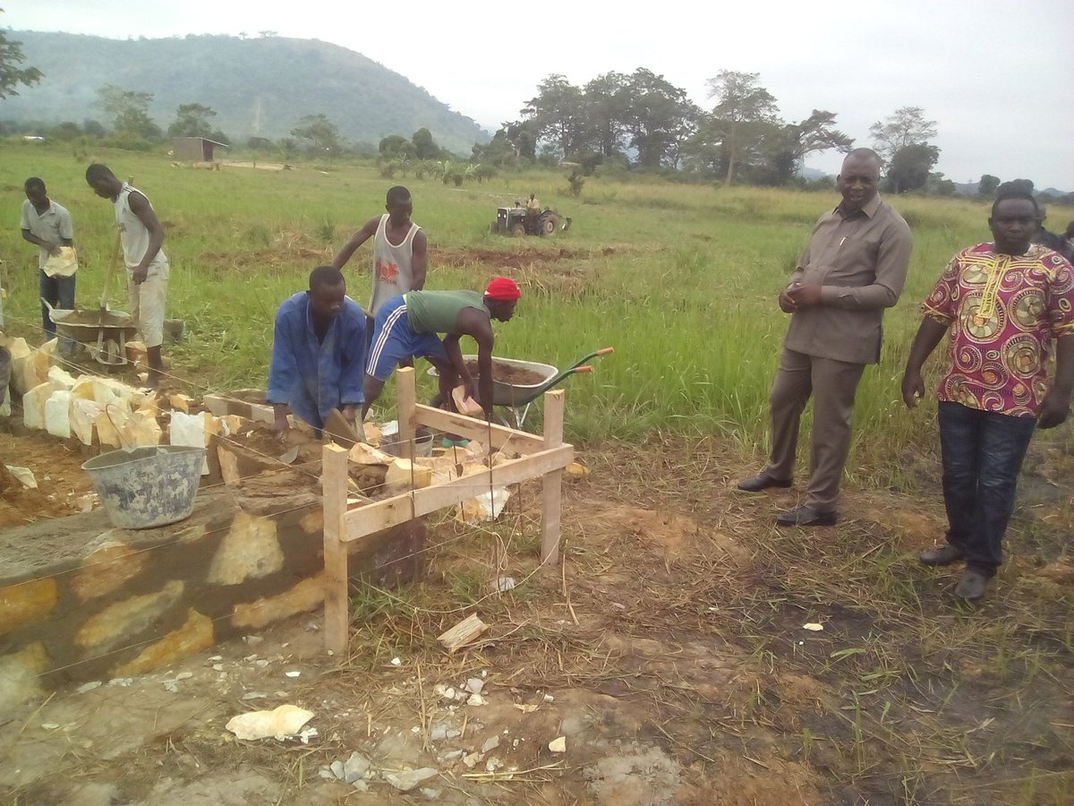 FSalabe's tweet photo. #Centrafrique: #PascalBidaKoyagbélé met en place un centre de formation et #agriculture et un complexe industriel https://t.co/vsNZBfb5pi
