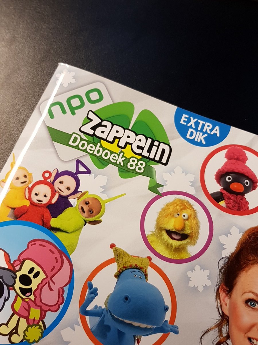OaneBorn's tweet photo. M'n eerste Zappelin Doeboek, in stores now! #fcklap https://t.co/ICR7XtqaSo