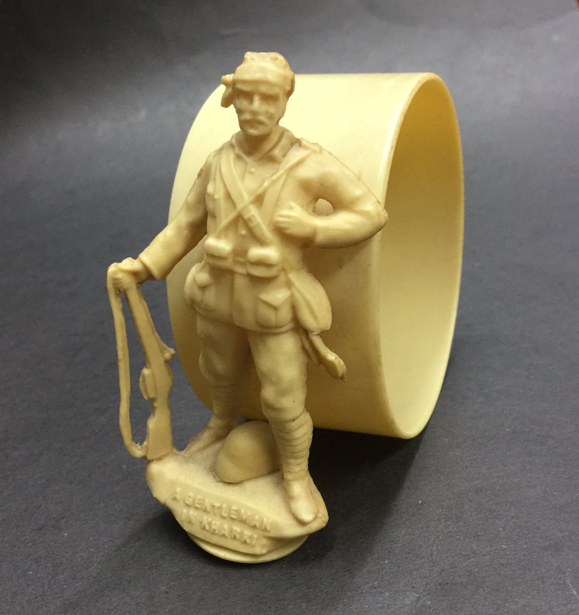 LisaMarieFranks's tweet photo. New Stock Arriving Daily @MelkshamArcade #antiques #silver #silverframes #soldier #mop #goldcatring #jewellery #miniatures #telescope #melkshamarcade #newstock #salvagehunters https://t.co/wwftAUYRBL