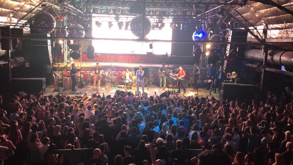 Tremendos conciertos de <a href="/OficialDaniJ/">DANI J</a> en #BuenosAires y #Barcelona, #Gira2017 con 76 conciertos por todo el mundo!