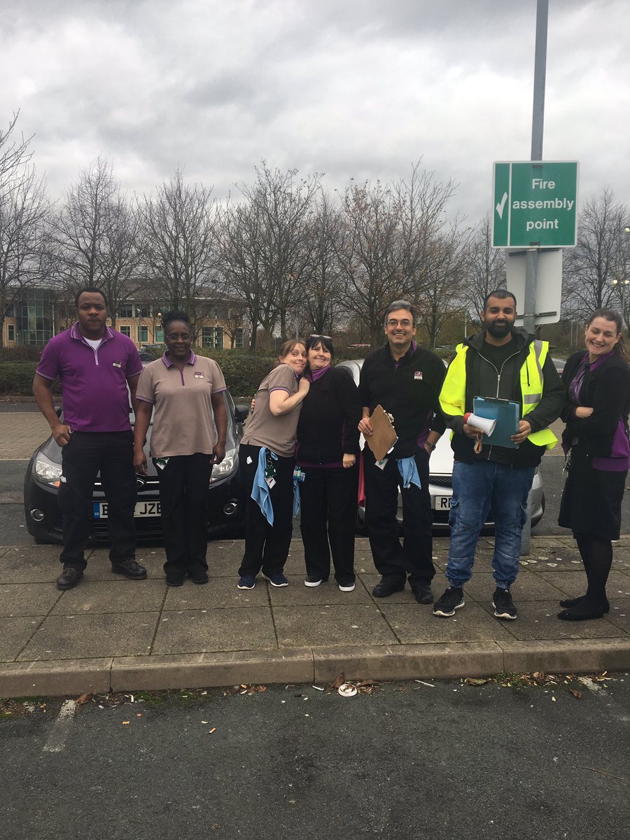 2nd fire evac completed at Cheadle Today with new NTM Mohammad #starsatnight <a href="/airs_pi/">RAirsPI</a> <a href="/RikkiQuinlan/">RQPI</a> <a href="/Cheshirestaffs/">Cheshire&Staffs Area</a>