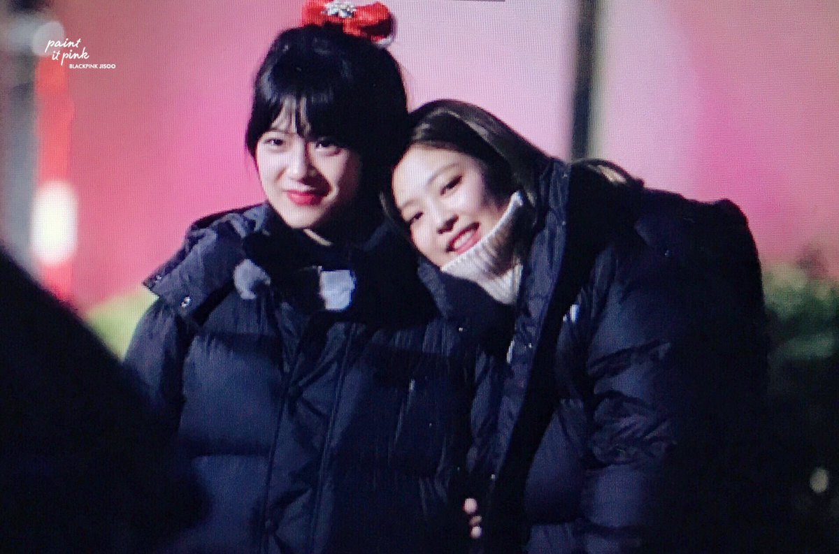 With jennie kuuu :3😚