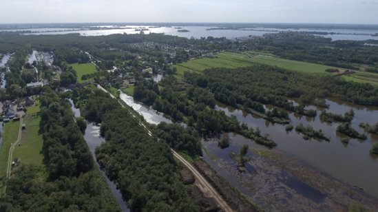 21 organisaties hebben handtekening gezet om Oostelijke Vechtplassen klaar te maken voor toekomst. bit.ly/2j0NML3