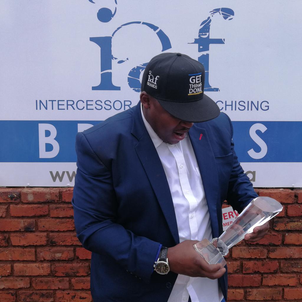 BulelaniBala's tweet photo. Eternally grateful for the recognition in the work we do with regards to developing Township Entrepreneurs. #GetThingsDone #JoinUsForTEA #StepUpAwards2017 https://t.co/g9V1yvagrx