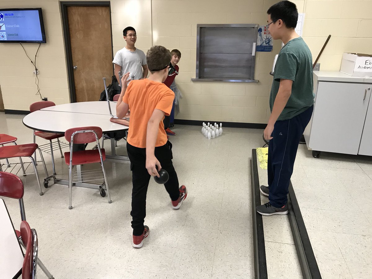 KMS_W4L's tweet photo. It’s drunk goggle day in health! Our students get to see some of the effects of intoxication. #itsworthit https://t.co/jBrG3mPXwg