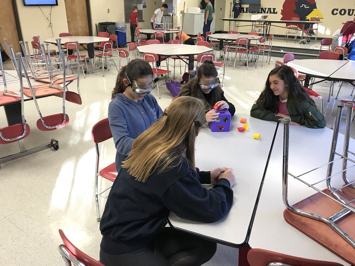 KMS_W4L's tweet photo. It’s drunk goggle day in health! Our students get to see some of the effects of intoxication. #itsworthit https://t.co/jBrG3mPXwg