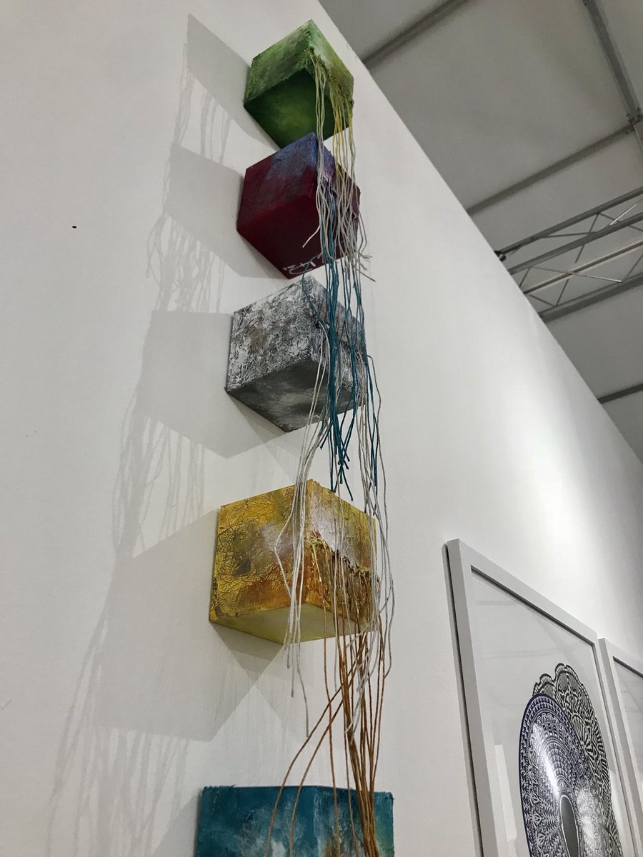 LifrancisRojas's tweet photo. #tonight #VIP #Preview @SpectrumMiami @IRREVERSIBLEmag #booth307 #spectrummiami2017 #ArtBasel2017 #ArtMiamiWeek #artbaselweek #artmiami2017 #art #artexhibit #artweek #miami @Miami_Art_Scene @ArtsBizMiami @OurCityMedia @LifestyleMagFL https://t.co/jzGTHlmdhQ