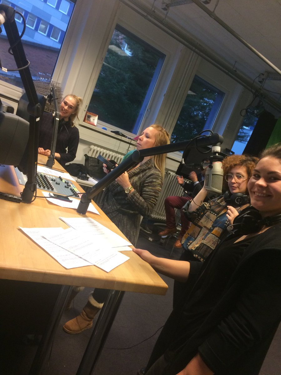 Jetzt in der Show sind Maj-Anna, Lena, Laura und Ina für euch zuständig!