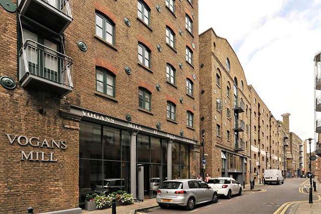 Vogans Mill is the conversion of a grain mill, rebuilt in the 80s. It's also a building brought into the present with full fibre Hyperoptic broadband. ow.ly/pH5i30h1jTn