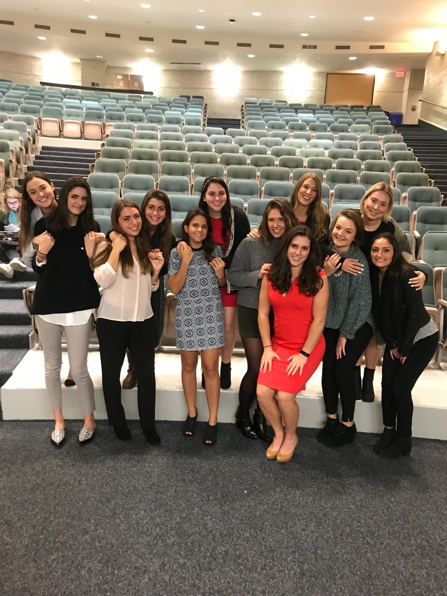 Look at this fabulous picture of our old and new executive board at our transitions last night! Just wanted to give a HUGE shoutout to our old exec and everything they did for our chapter! To our new exec: we are so excited and can't wait to see the amazing things you do!💖🌙