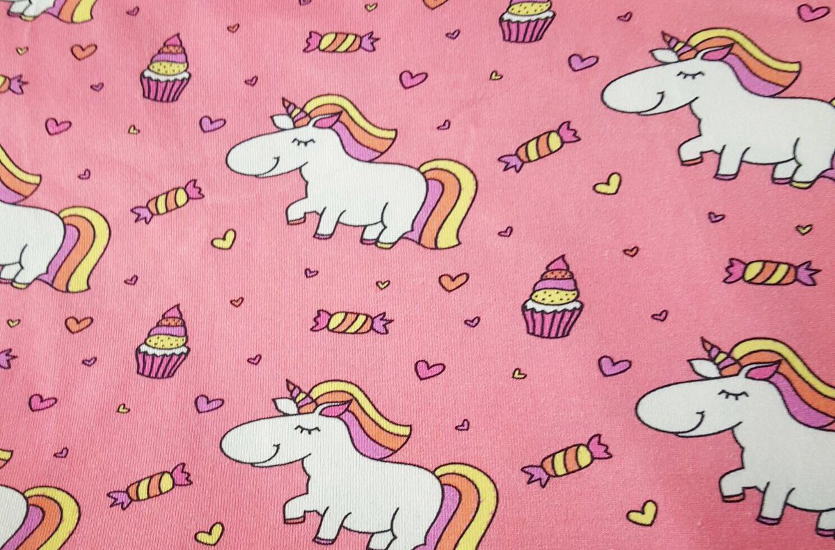 TildyandThomas's tweet photo. NEW FABRIC! Cupcake Unicorns 🦄
#unicorns #pink https://t.co/NO0z2J2B4f
