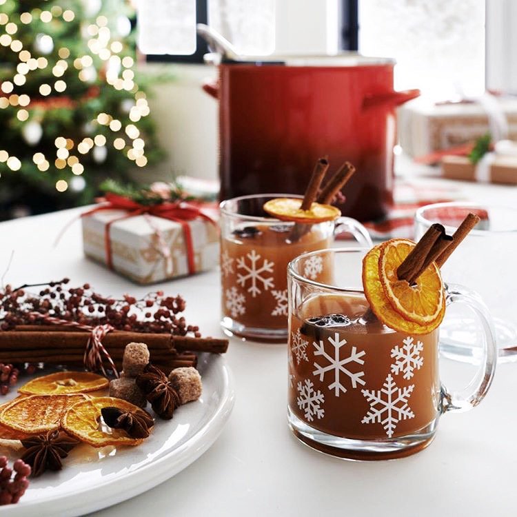 OneColorado's tweet image. Make your at home cocktails extra festive with pieces from @CrateandBarrel.