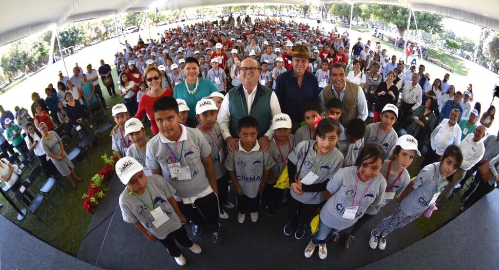 En 5 años integramos a 500 mil morelenses al servicio de agua potable y drenaje. Trabajamos en cerrar basureros y en su lugar hacemos Plantas de Valorización, que reutilizan la basura, eso reduce las emisiones de CO2 y generan empleos con las prestaciones de Ley. #CIMMA2017