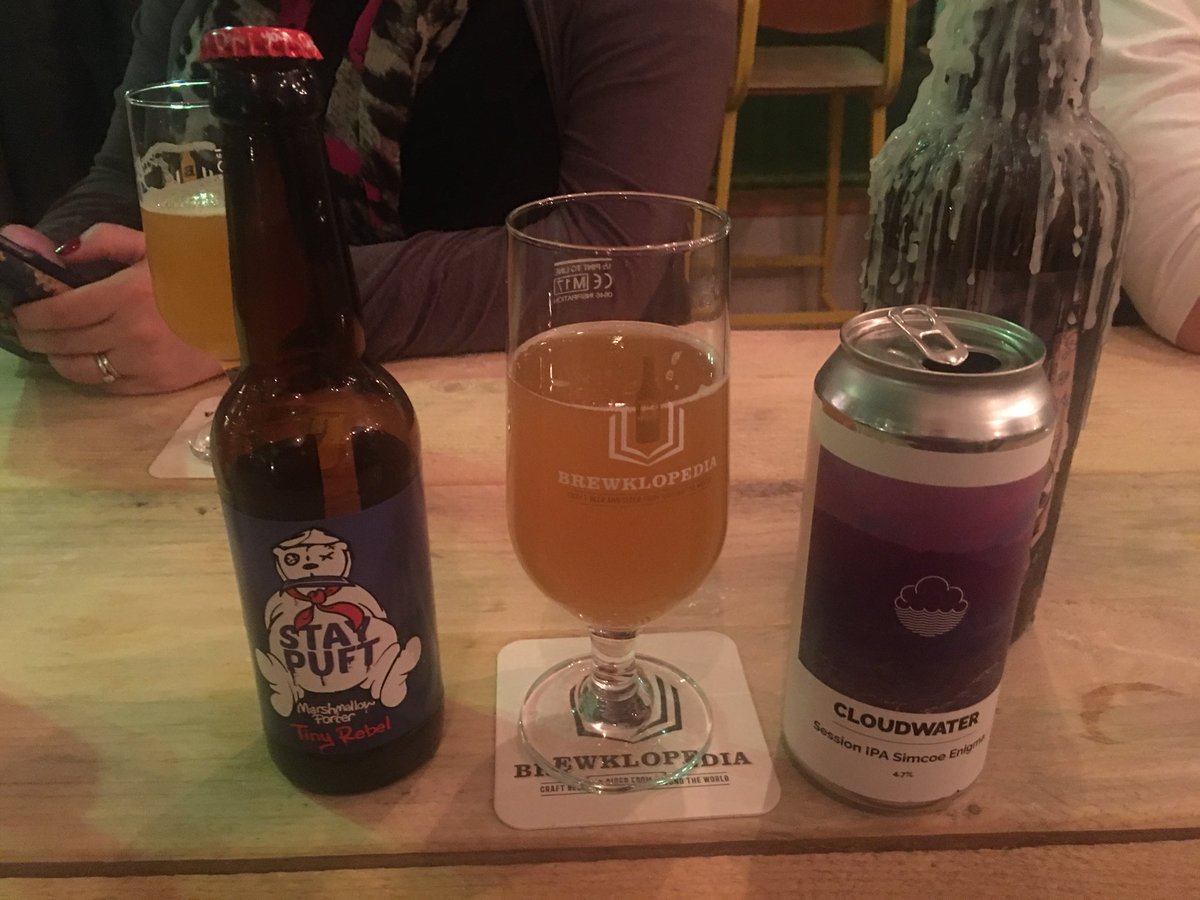 BroBob2012's tweet image. Well this is terrible, currently having to partake in “Taste of 2017” beer tasting event @TapInTheSquare. Some of the best beers of the year are being forced upon me. I can’t believe @APlumb09 got me tickets for this. 😉🤔 #goodtimes #moretocome