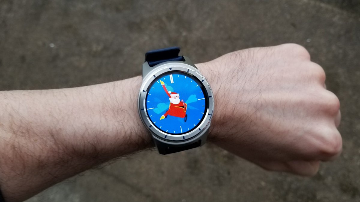 ZTE_Community's tweet photo. HO HO HO! #WatchFaceWednesday is gearing up for Christmas with the Santa Tracker app from @Google #ZTEQuartz #AndroidWear2 https://t.co/AhGahEkCeO https://t.co/7G7idQ2Scc