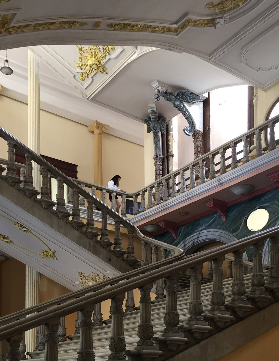 TheBACBoston's tweet photo. As part of a History, Theory, & Criticism elective, a group of #BACstudents traveled to #Cuba at the end of September to study Cuban #architecture and #history. It was an incredible experience for the students who immersed themselves in Cuban history and design. #BACBuzz https://t.co/Fe0rFYrEzu