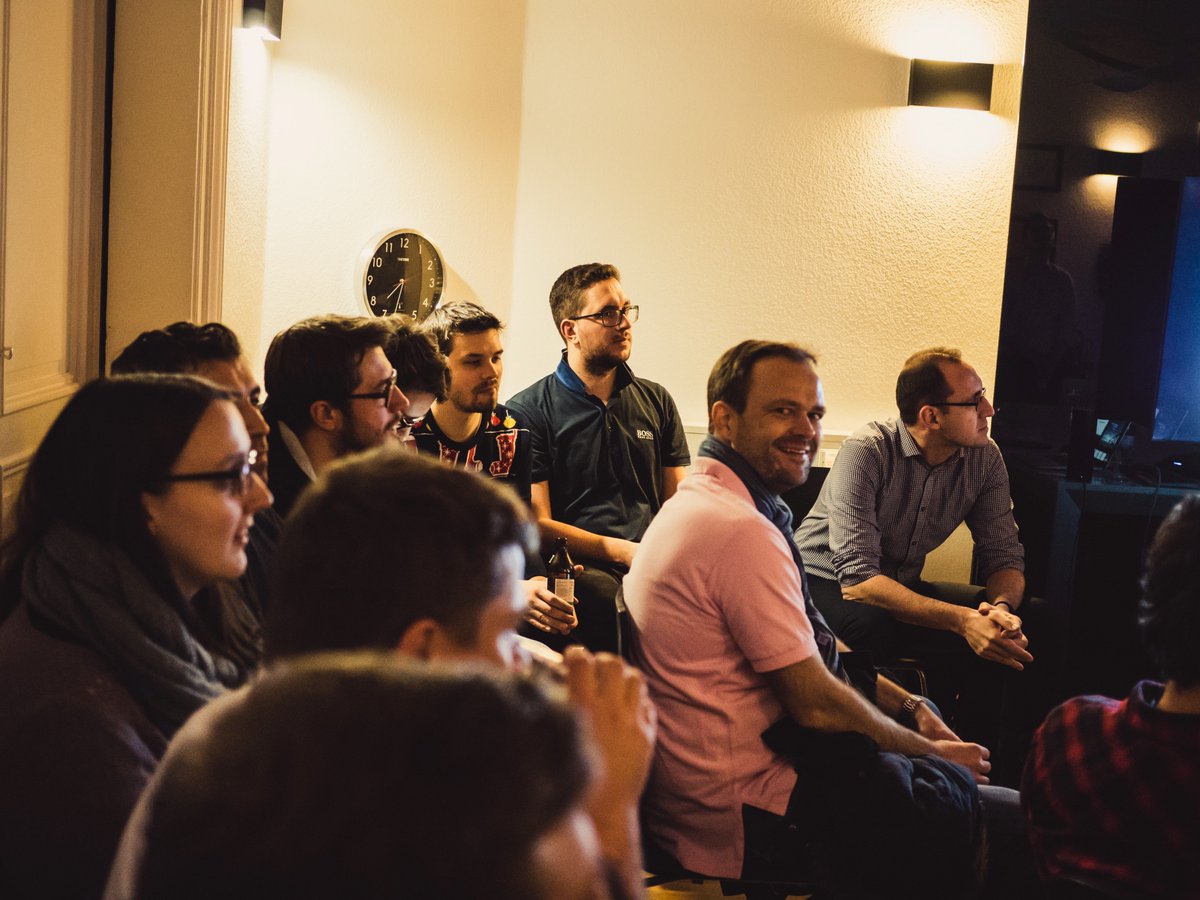 sitewards's tweet photo. 1000 Dank an alle Teilnehmer und die Speaker für ein spitzen Christmas-Meetup der @frontend_rm gestern Abend! Sitewards hat's gern gehostet! #rheimainrocks #sitewards https://t.co/JjFep5UPvR