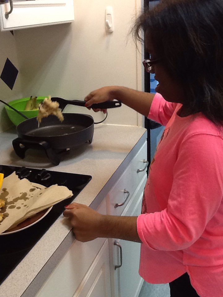 mtp_working's tweet photo. Today we cooked latkes https://t.co/KCuDcvg4pw