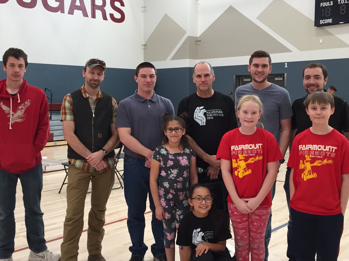 Blasterbotica's tweet image. Very impressed at the elementary school Vex Robotics Competition! Shoutout to Mr. Walker for starting a great program at Kullerstrand Elementary.