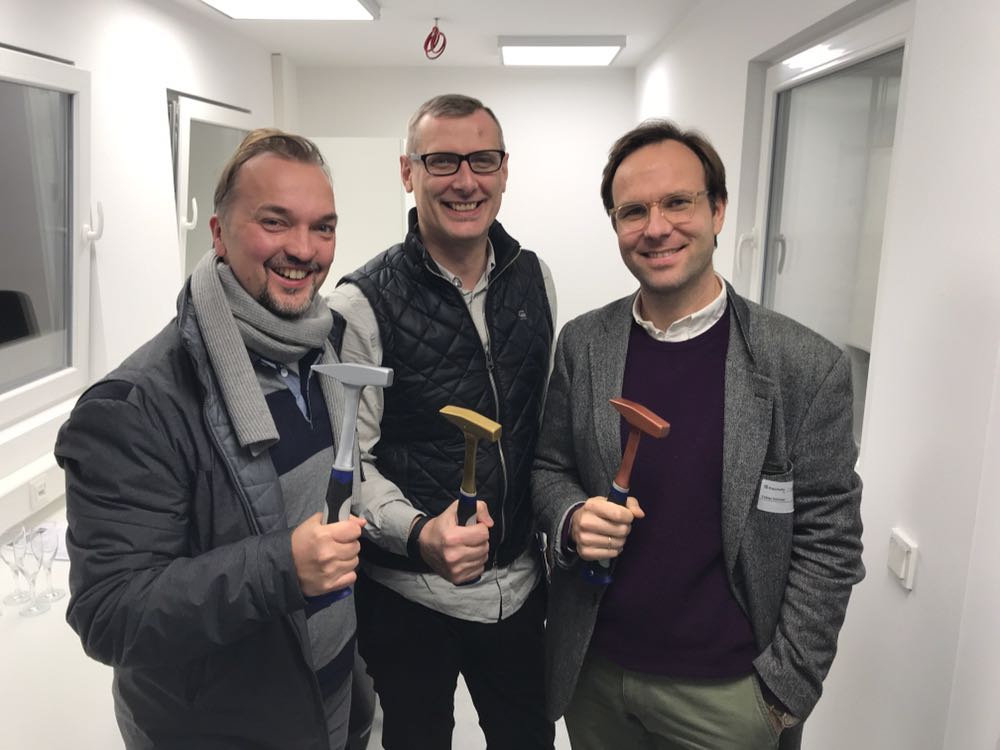 AlexKoelpin's tweet photo. Ready to award the winners of #foundersgarage 2017 Berlin #techcube #fraunhofer jury: #westtechVC #joincapital #building10 https://t.co/pm1uY3yLfA