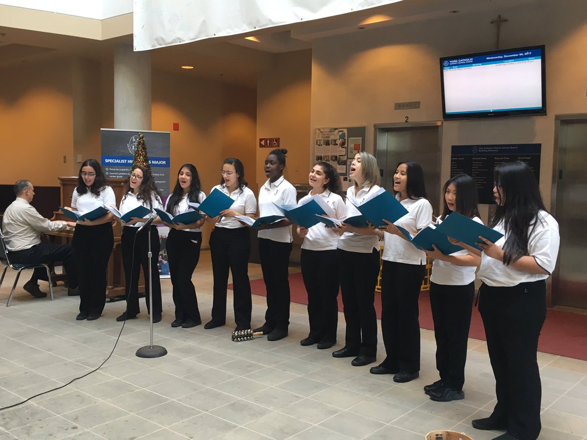 YCDSB's tweet photo. Thank you @JeanVanierCHS students for your wonderful performance this morning at the CEC! #CECAdventConcert #Christmas https://t.co/VczBHLWMiR