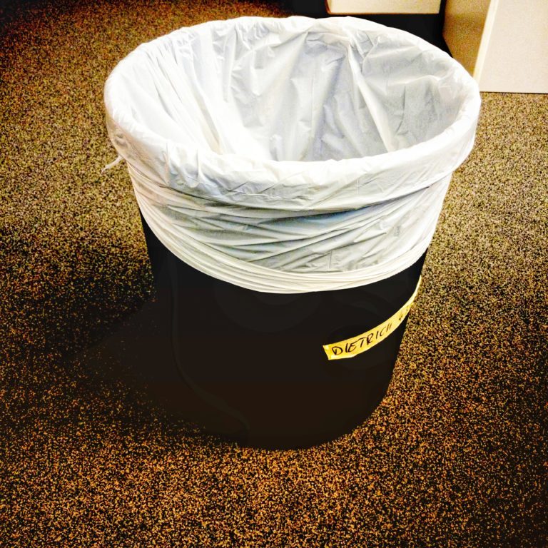 catteam's tweet image. Was auf einem HSV KINDERGEBURTSTAG im Stadion passiert pop64.com/unentschieden/…