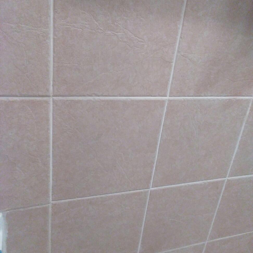 yourhomeshero's tweet image. Lousy grout? We&apos;ll check it out! Call us at 3527021550