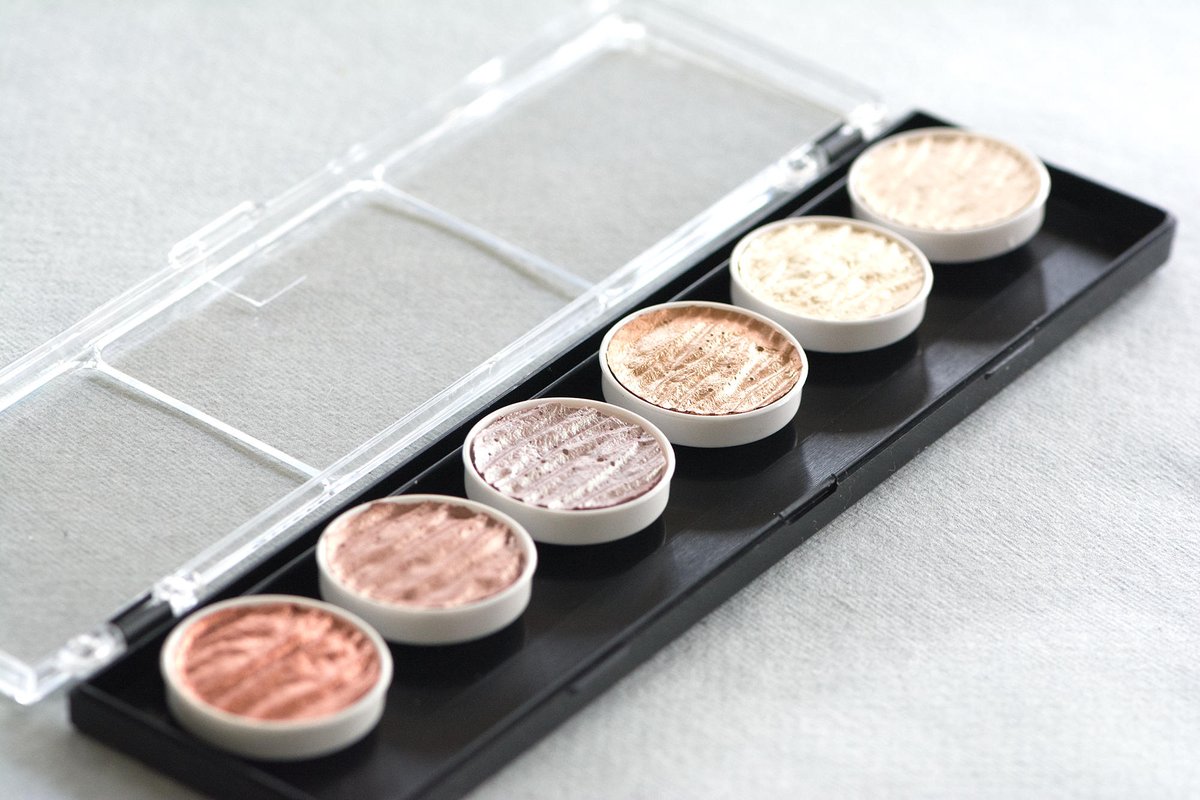 Excited to share the latest addition to my #etsy shop: Metallic Rose Gold Ink Palette / Set of Rose Gold and Copper Calligraphy Inks etsy.me/2BDQ9Hk #supplies #rosegold #copper #calligraphy #goldink #rosegoldink #paint #ink #pigment