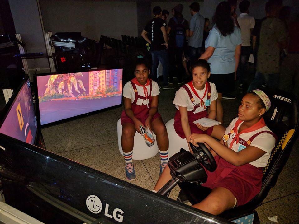 proyecto_delta's tweet photo. Algunos instantes en la #horadelcodigo en #LaHabana #Cuba #HourOfCode #tech ¡Gracias a todos los que la hicieron posible! https://t.co/2u71Je7tw1