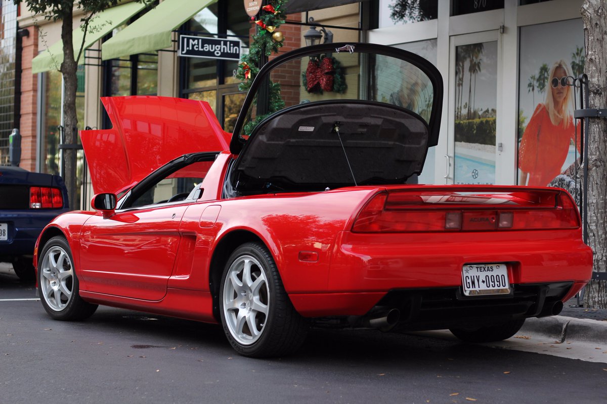 pro_motive's tweet photo. Wide booty Wednesday #AcuraNSX https://t.co/5P0tiPXtb6