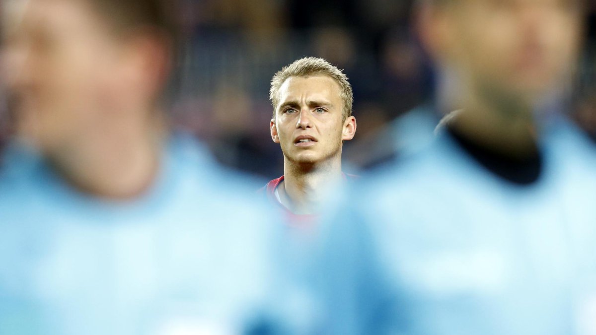 FCBarcelona_cat's tweet photo. 📸 L'altra cara del #FCBSporting 
Més fotos 👉 https://t.co/RF0uDyx4qT 👈
🔵🔴 #ForçaBarça https://t.co/JfNjUWw29e