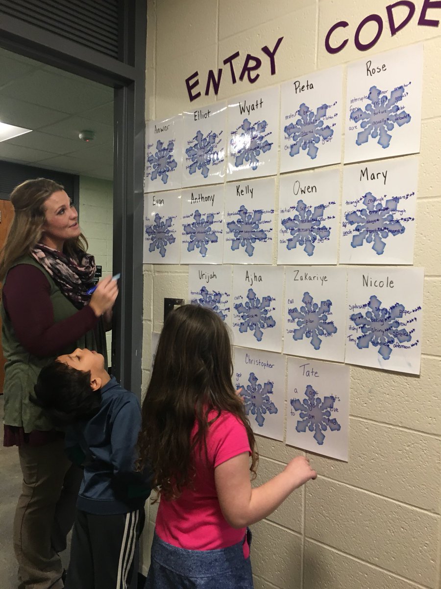 lincolnk8sonju's tweet photo. Students working on Entry Codes for a fun way to start a lesson! #entrycode @LincolnK8School https://t.co/jejpLUDLAu