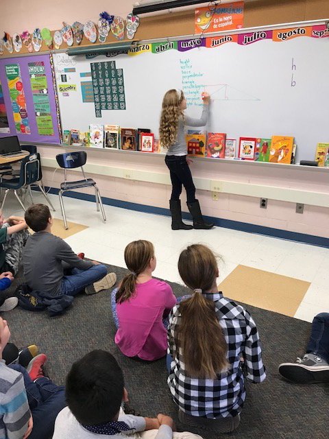 MrsGreenA2's tweet image. We know how to &quot;do&quot; the work, but can we speak and model mathematically to show understanding? Haisley fifth graders can! @HaisleyA2 #ExtendedMath