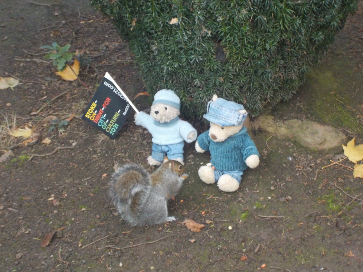 HoneysettSarah's tweet photo. #Longton is the furthest south of the #6Towns of #StokeonTrent.
It has lots of #bottlekilns, another great park with very friendly squirrels and - something your human cubs will love - a toilet museum!
#sot2021 #CityofCulture2021 #BearsBackingTheBid π»π» https://t.co/n9lw85Tap0