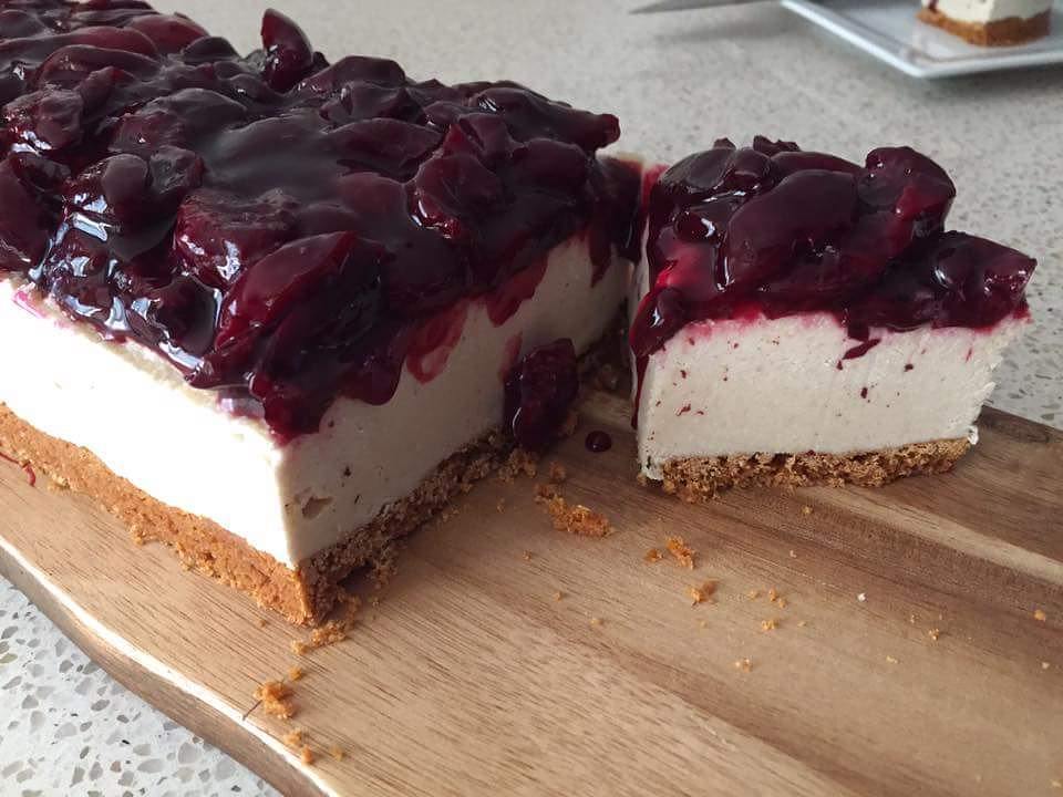 FoodYYC's tweet photo. Vegan cheesecake, with a compote of cherries soaked in liquor. .
.
.
.

Made by Adrienne Moul, posted to the #FoodYYC Facebook group. Link in bio. .
.
.
.
.
.

#yyc #yyceats #yycfood #foodyyc #captureyyc #yycliving #capturecalgary #exploreyyc #yycphotography #calgary #calgar… https://t.co/h0cpCvU8ap