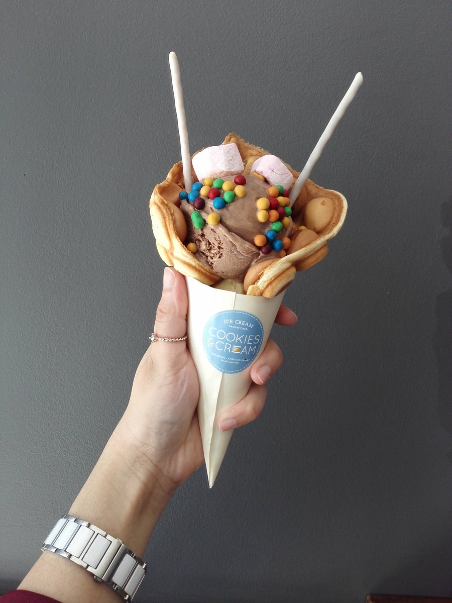 LittleMMBlog's tweet image. Best Summer moments when I get to eat ice-cream everyday when I want! #bankmysummer5