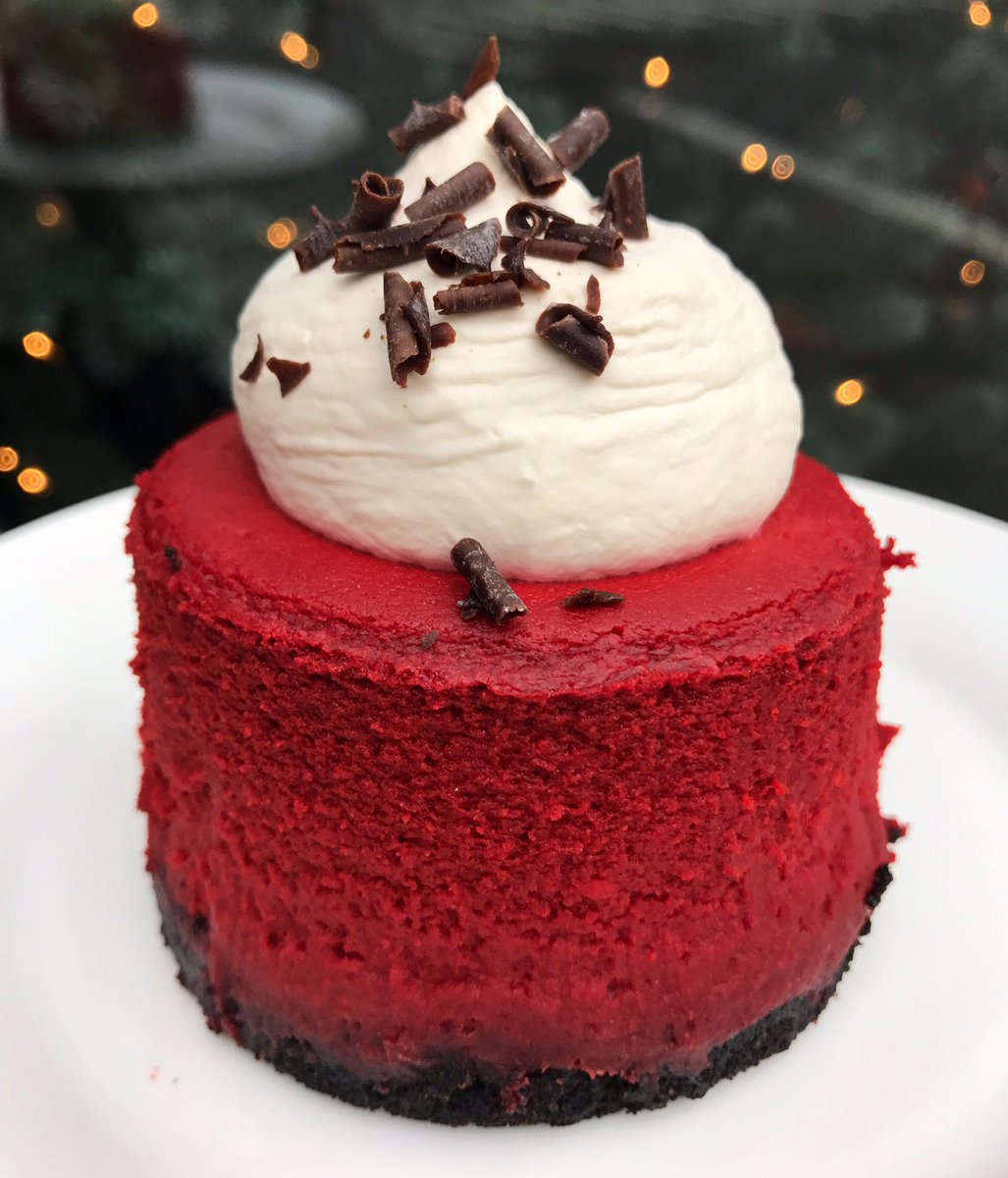 Andesbjergene kilometer baggrund Magnolia Bakery on Twitter: "♥️Red velvet cheesecake is the right kind of  holiday cheer. Tag a friend who loves red velvet! 🎄#magnoliabakery  https://t.co/y5EXQiaNf0" / Twitter