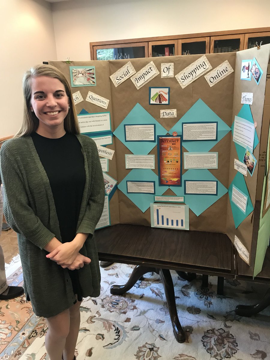 _cortkauf's tweet photo. Check this out! Savannah used expectancy violations theory for her capstone! #gocomm @SaraTrask #301 https://t.co/eAtGRhy8VL
