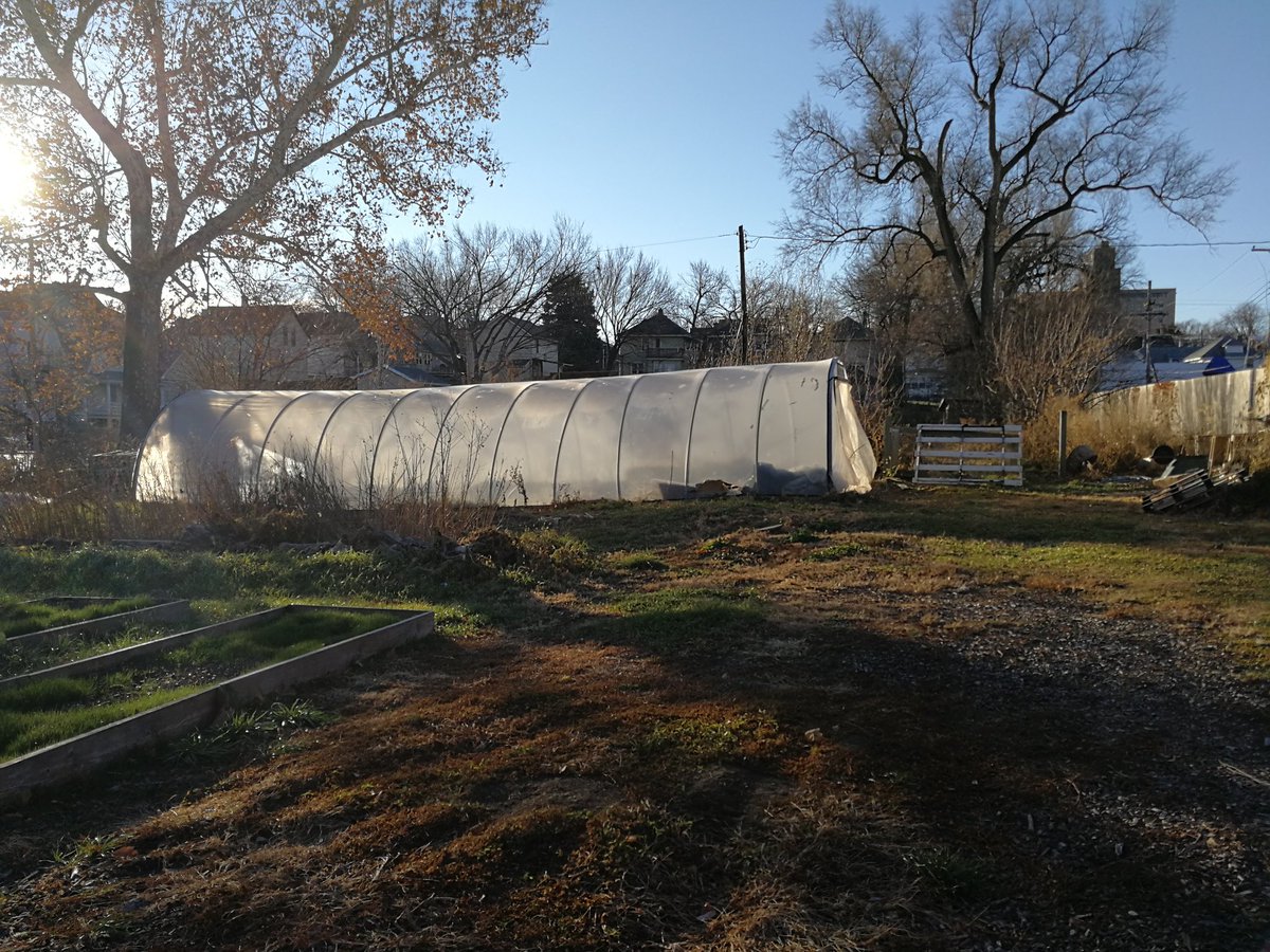 DrAliSKhan's tweet photo. Visit @BigMuddyFarm urban agriculture in Gifford Park in Omaha. Organic 🍅🌶️🥒 for our community. Know your food. https://t.co/mVMW91s6NQ