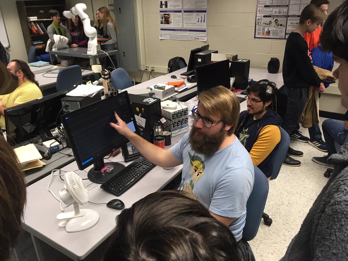 NicoleDevos's tweet photo. "What's the best part of being in a master's program?" Easy: outreach 😊
Prof @AnaLuisaTrejos 's #wearmelab had a Waterloo high school class for a tour this morning! #outreach #offtowestern https://t.co/mbl93FJ21Y