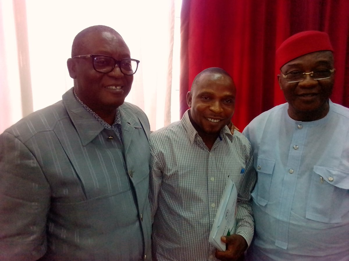 AsawaJoseph's tweet photo. Today at the National Secretariat of the PDP, Wadata Plaza Abuja. Myself (middle) with National Publicity Secretary of the PDP, Adeleye Adeyeye (left) and Chief Dubem Onyia (right) https://t.co/dIvB6ixE0M