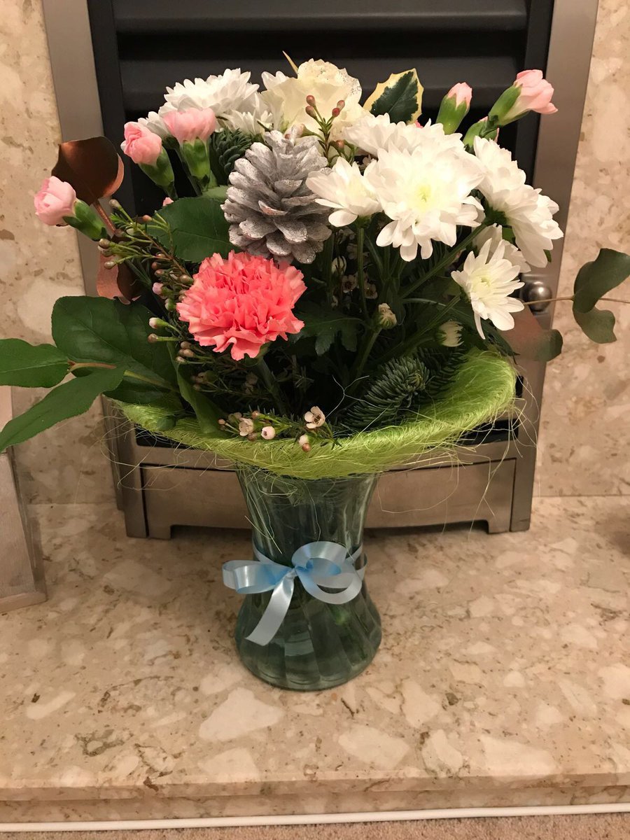 Network Freelance (@netwkfreelance) on Twitter photo Hey <a href="/InterfloraUK/">Interflora UK & Ireland</a>, quick question?
When someone spends £40+ on flowers, and expect the flowers to be delivered as per the image... But instead, receives flowers that appears my blind dog has arranged... What should they do (Apart from go to <a href="/AldiUK/">Aldi Stores UK</a> next time) Hey <a href="/InterfloraUK/">Interflora UK & Ireland</a>, quick question?
When someone spends £40+ on flowers, and expect the flowers to be delivered as per the image... But instead, receives flowers that appears my blind dog has arranged... What should they do (Apart from go to <a href="/AldiUK/">Aldi Stores UK</a> next time)