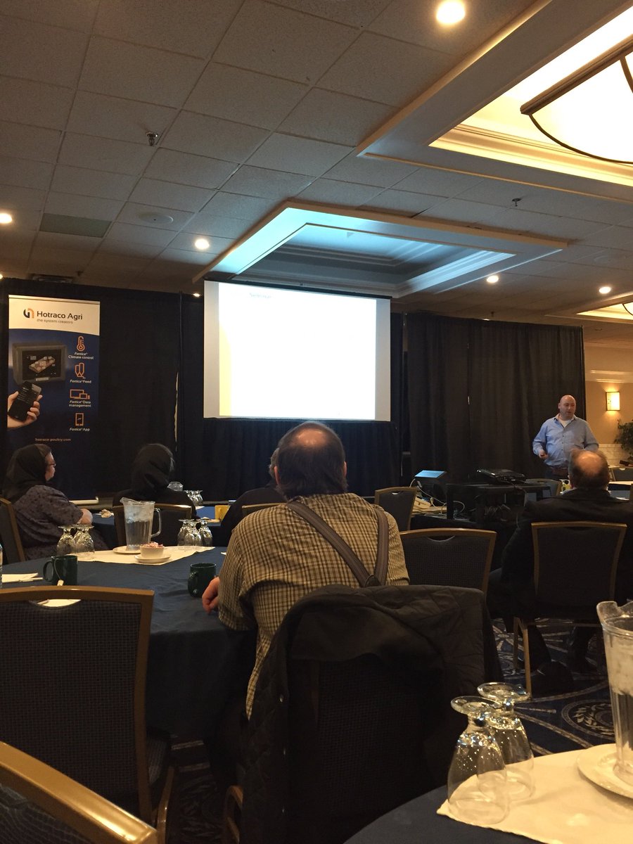 MarvinSalomons's tweet image. Good update @ poultry training seminar with Frank &amp;amp; Eric @Hotraco #Walbern #RedDeer