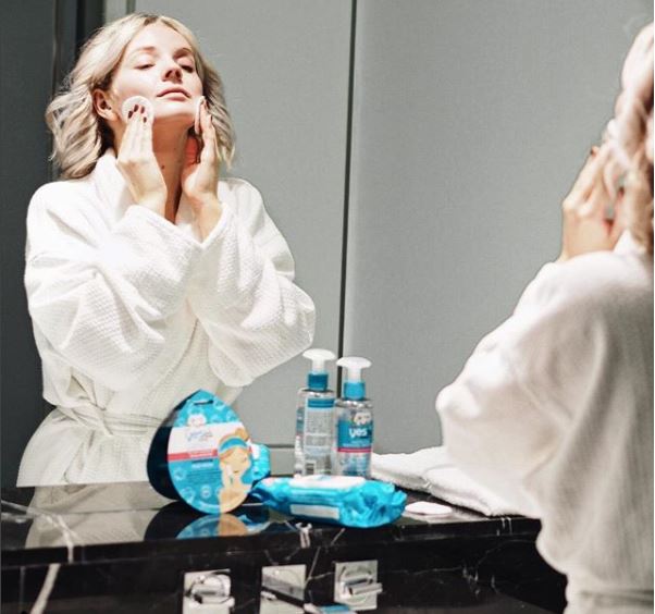YesTo_UK's tweet photo. Make up OFF, pamper ON! Get your hands on our Cotton range at @holland_barrett @LauraByrnes6 #CottonRange #Comfort #Skincare https://t.co/upG0V1QoxB