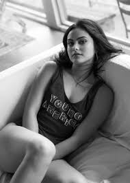 VeronicaLodge64's tweet photo. You can do more than talking baby??? https://t.co/YXsfkpNodd