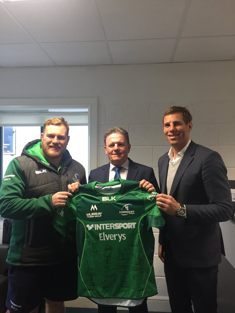 Connacht Rugby’s Gavin Duffy &amp; Conor Carey presenting a autographed <a href="/connachtrugby/">Connacht Rugby</a> jersey, for <a href="/GalwayLionsClub/">Galway Lions Club</a> radio auction on <a href="/Galwaybayfmnews/">Galway Bay fm News</a> on Friday #galwaylionsclub #connachtrugby #galwaybayfm