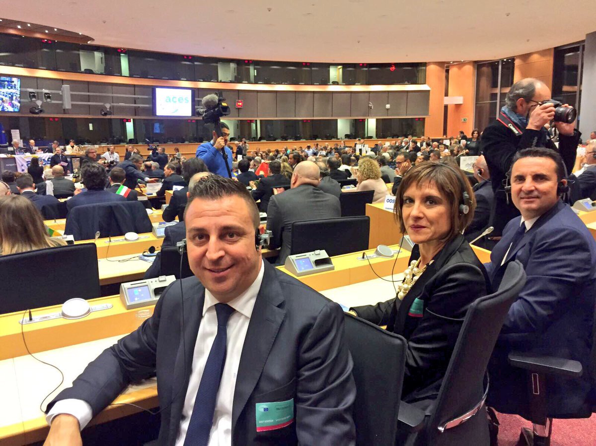 En estos momentos <a href="/LaNuciaES/">La Nucía</a> y su <a href="/CDCamiloCano/">Ciudad Deportiva Camilo Cano La Nucía</a> recibe el premio de “Mejor Villa Europea del Deporte de todos los tiempos” en el <a href="/Europarl_ES/">Parlamento Europeo en España</a>. #LaNuciaCiudadDelDeporte. cc @PE_Espana <a href="/Congreso_Es/">Congreso</a> <a href="/deportegob/">CSD</a> <a href="/COE_es/">Comité Olímpico Español</a> <a href="/AcesEurope/">ACES</a> <a href="/coe/">Council of Europe</a>