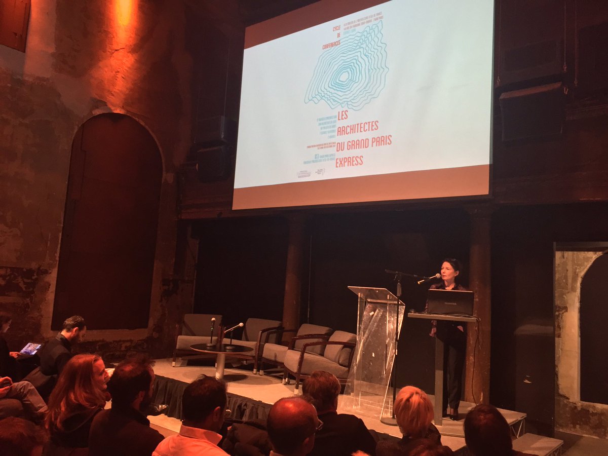 MA_IDF's tweet photo. La présidente de la #MAIDF @DominiqueBore introduit la dernière conférence du 1er cycle #ArchisGrandParisExpress https://t.co/cguDmAbu6u