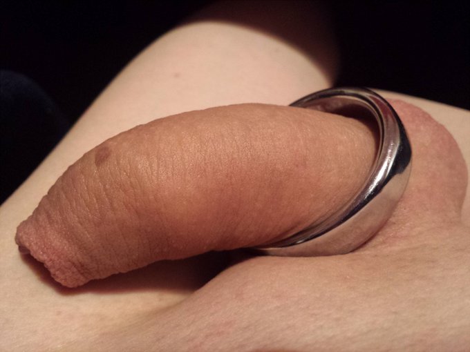 A nice comparison using my #cockring https://t.co/FW98V6mwHO<a href="/tag/cockring"class="tags">#cockring</a>